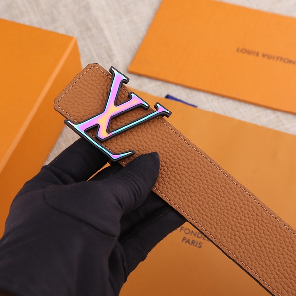 激安ルイヴィトンベルト着用イメージ